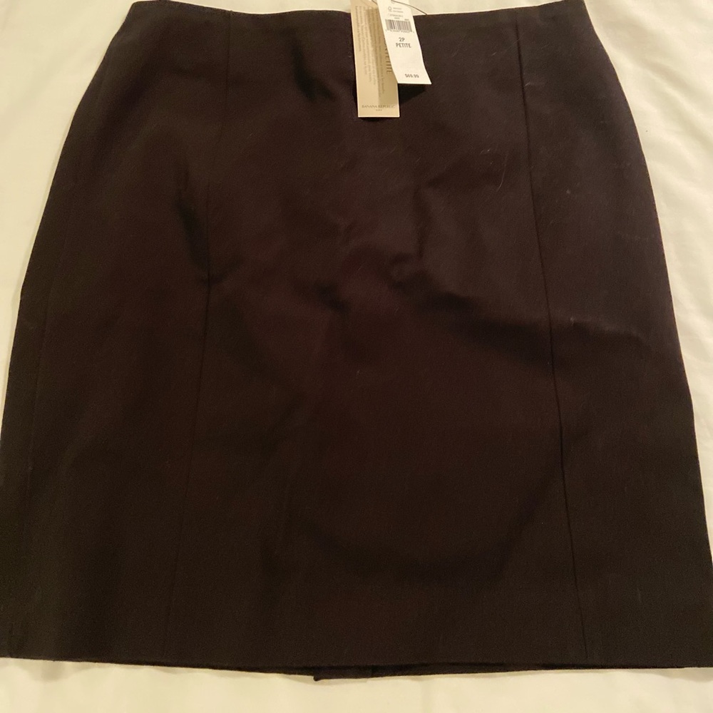 Black, banana republic, mini skirt